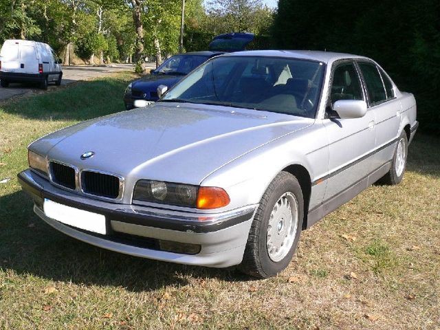SERIE 7 (E38) Ph I - 4 portes 1994-1999